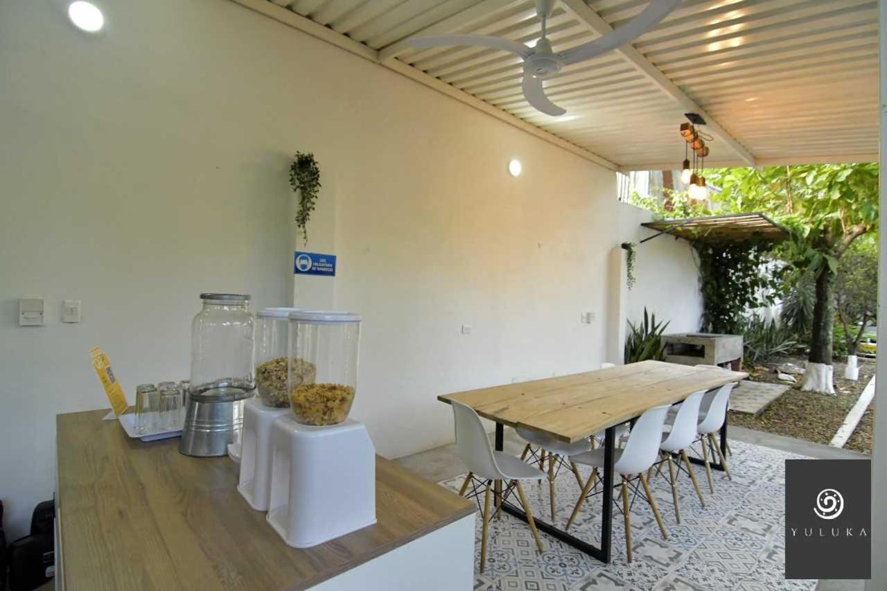Yuluka Hostel Apulo Exterior photo